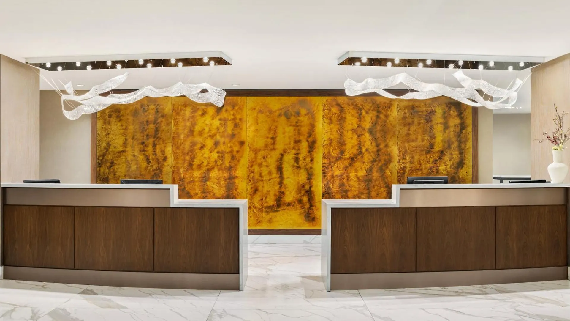 Hotel Crowne Plaza Toronto Airport By Ihg