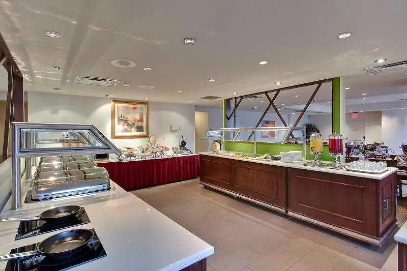 Hotel Crowne Plaza Toronto Airport By Ihg