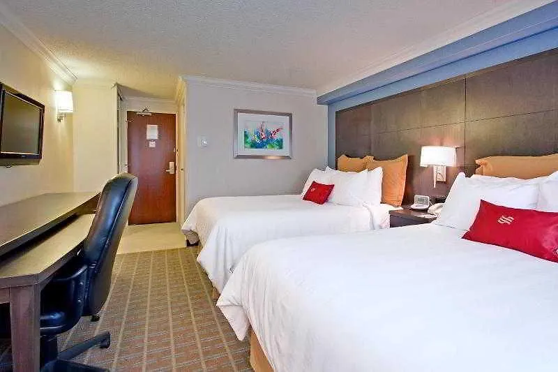 Hotel Crowne Plaza Toronto Airport By Ihg 4*,